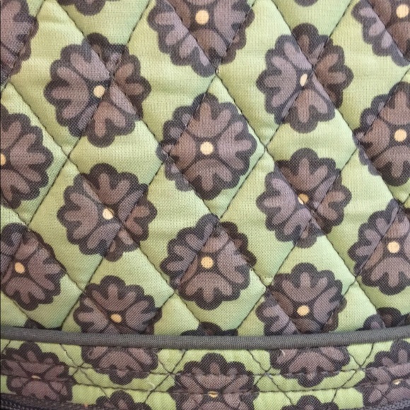 Never been worn, Vera Bradley cross body bag - Picture 2 of 3